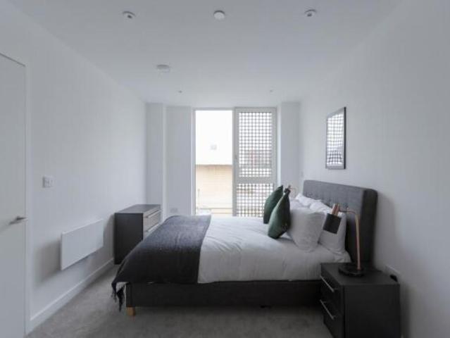 Flat for rent in Hulme, Georgia