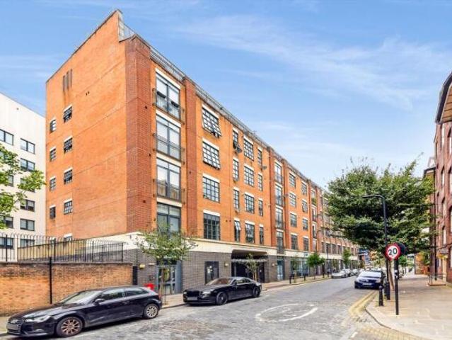 Flat for rent in Cat Hill