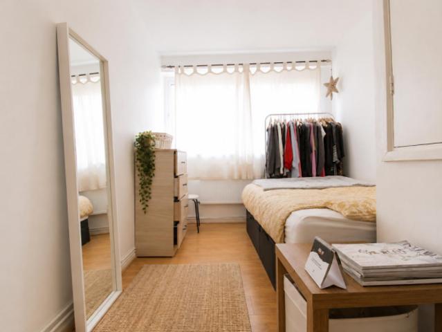 Flat for rent in Cat Hill