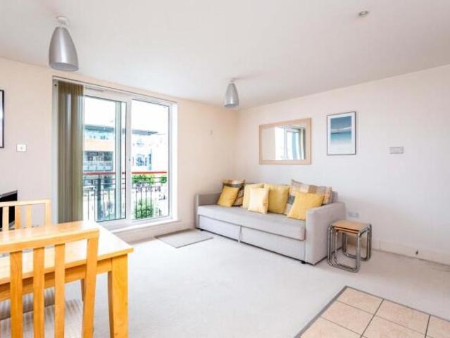 Flat for rent in Spring Vale, Hampshire