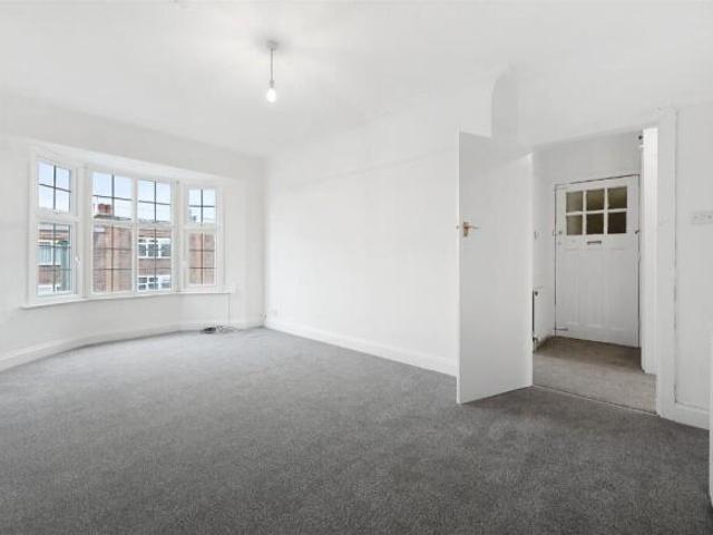 Flat for rent in Cat Hill