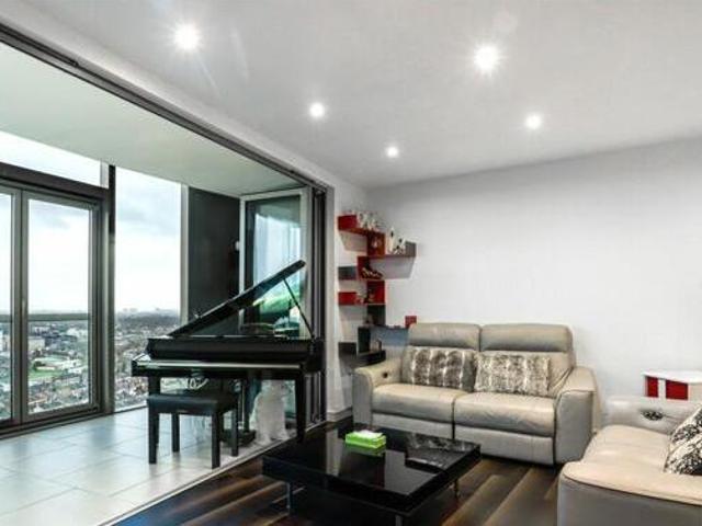 House for sale in Brentford End, Greater London