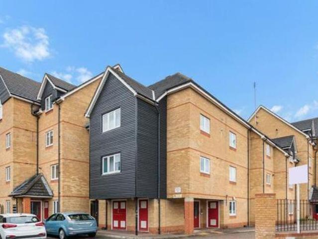 House for rent in Brentford End, Greater London