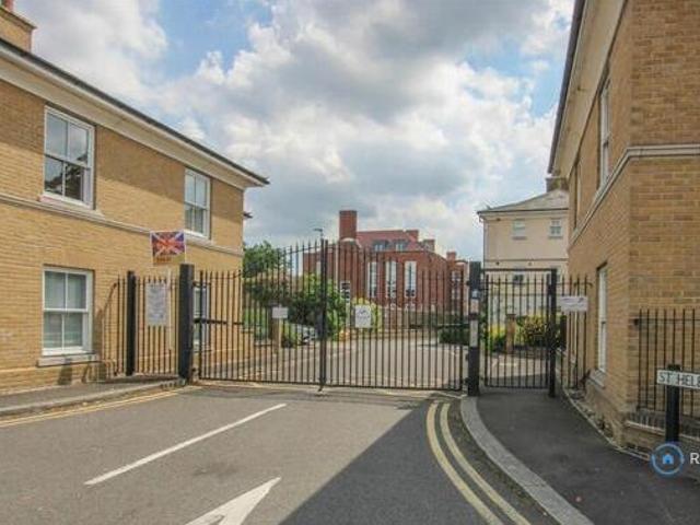 House for rent in Navestock Side