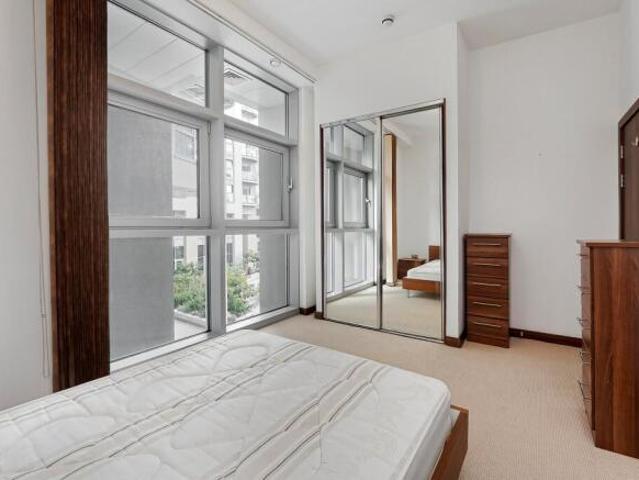 Flat for rent in Cat Hill