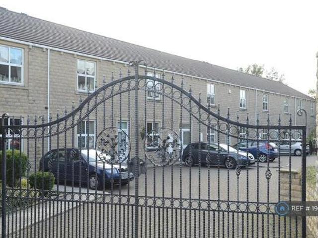 House for rent in Burnley Wood, Burnley