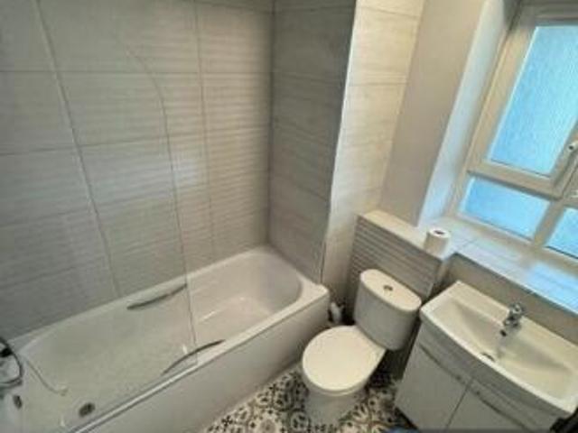 Flat for rent in Cat Hill