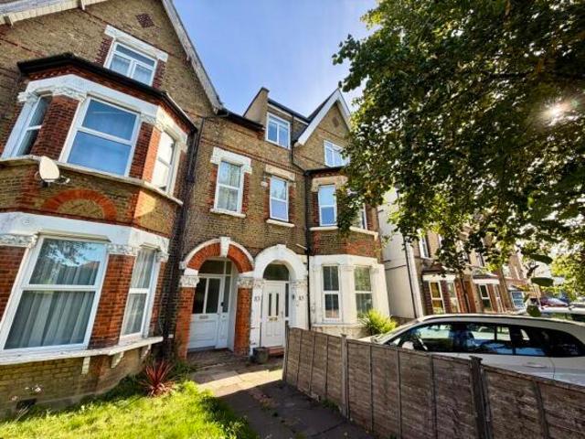 Flat for rent in Chatterton Village, Greater London