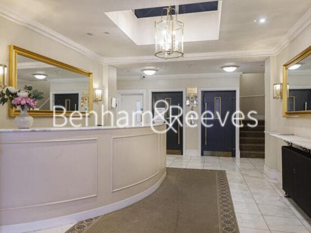 Flat for rent in Cat Hill