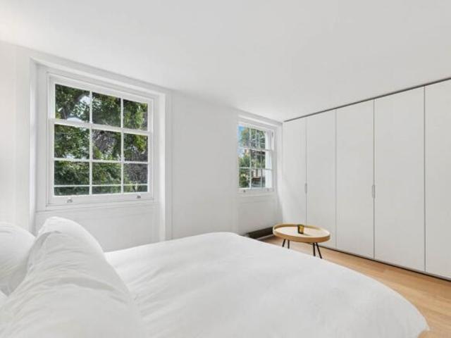 Flat for rent in Cat Hill, England