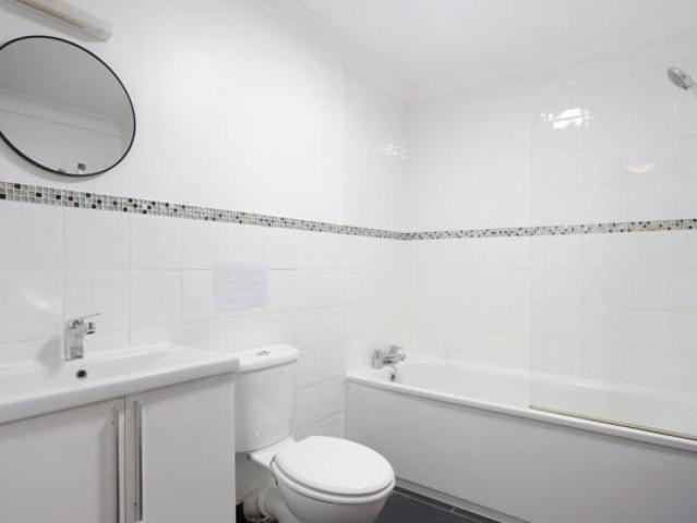 Flat for rent in Twickenham, Greater London