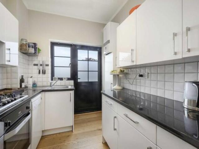 Flat for rent in Teddington, Greater London