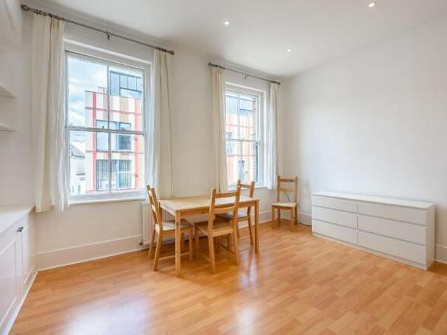 Flat for rent in Cat Hill