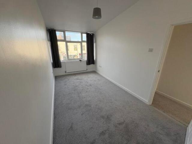 Flat for rent in Formby, Sefton