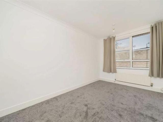 Flat for rent in Teddington, Greater London