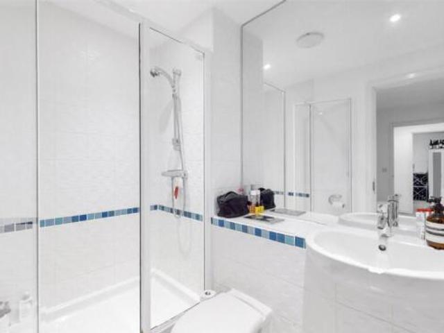 Flat for rent in Cat Hill