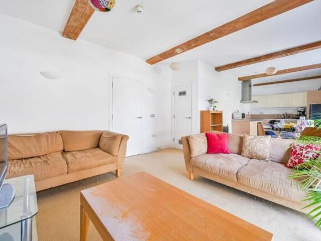 Flat for rent in Woolwich, Greater London