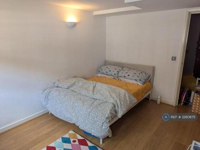 Flat for rent in Peckham, Greater London