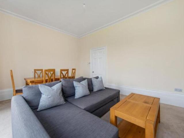 Flat for rent in Cat Hill