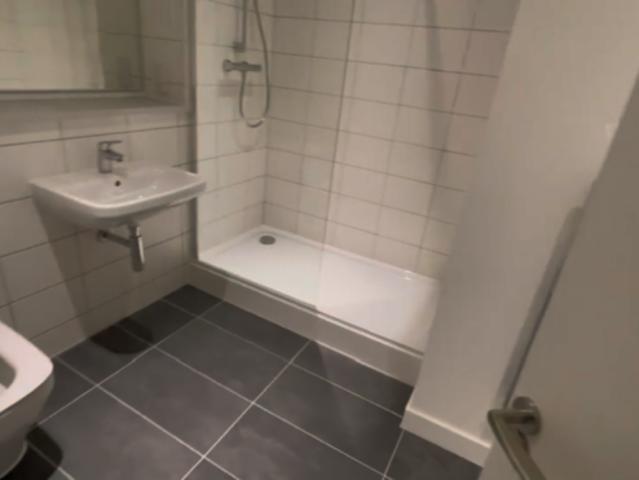 Flat for rent in South Lane, West Yorkshire
