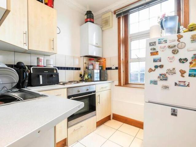 Flat for rent in Cat Hill
