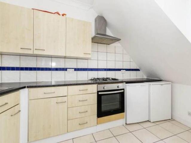 Flat for rent in Cat Hill