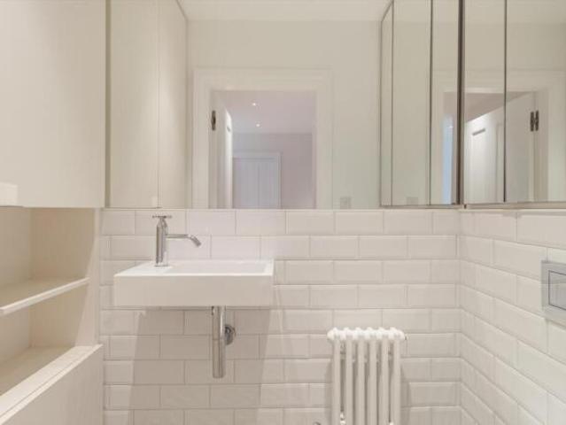 Flat for rent in Cat Hill