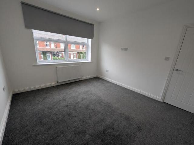 Flat for rent in Bury, Greater Manchester