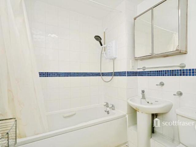 Flat for rent in Walton Manor, Oxford