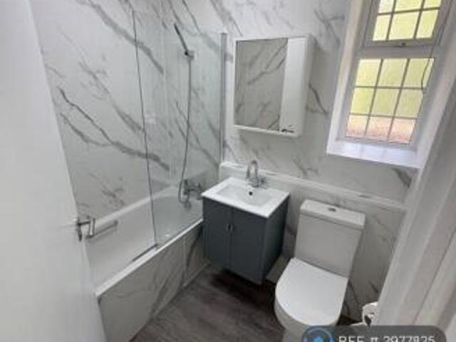 Flat for rent in Cat Hill