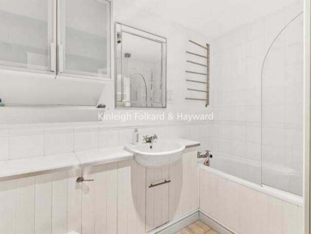 Flat for rent in Cat Hill