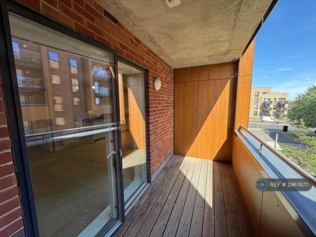 Flat for rent in Erith, Greater London