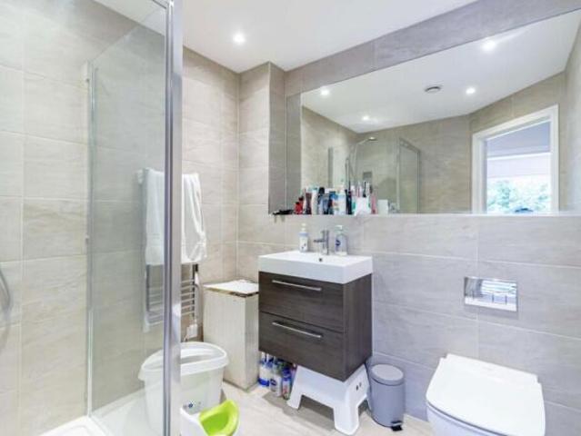 Flat for rent in Enfield, Greater London
