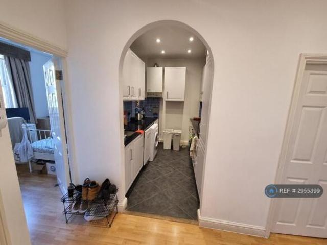 Flat for rent in Cat Hill