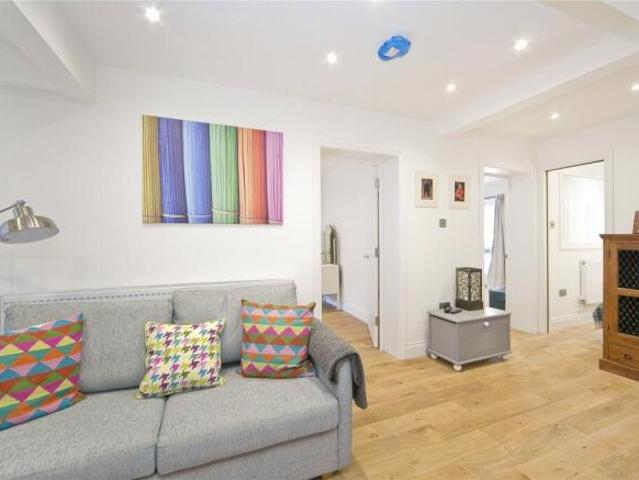 Flat for rent in Camden Town, Greater London