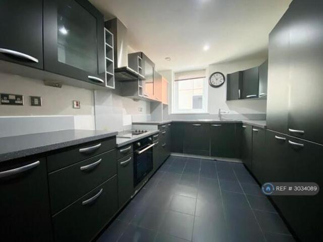 Flat for rent in Cat Hill