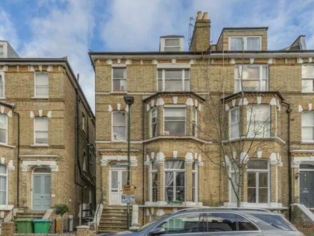 House for rent in Surrey