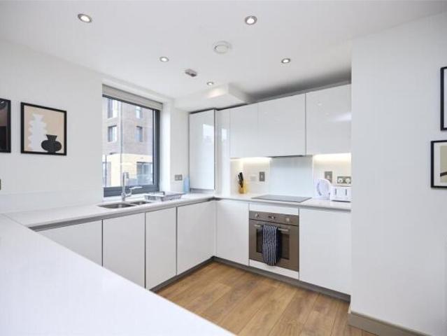 Flat for rent in Cat Hill