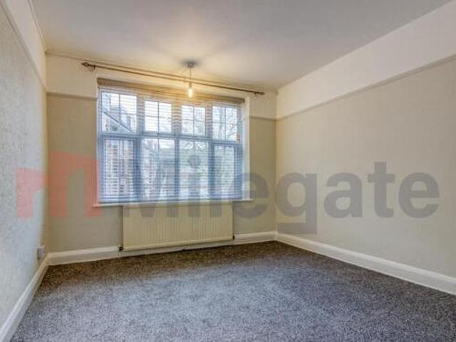 House for rent in Surrey, England