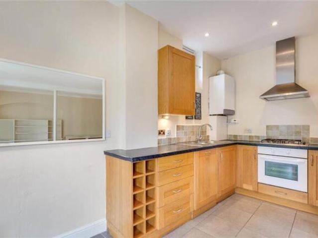 Flat for rent in Barnes, Greater London