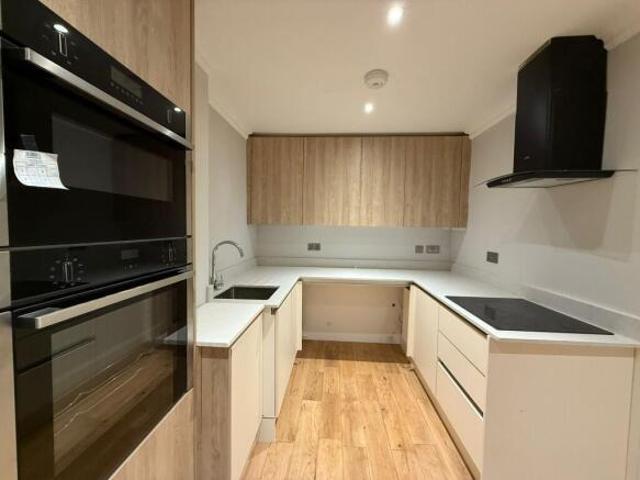 Flat for rent in Cat Hill