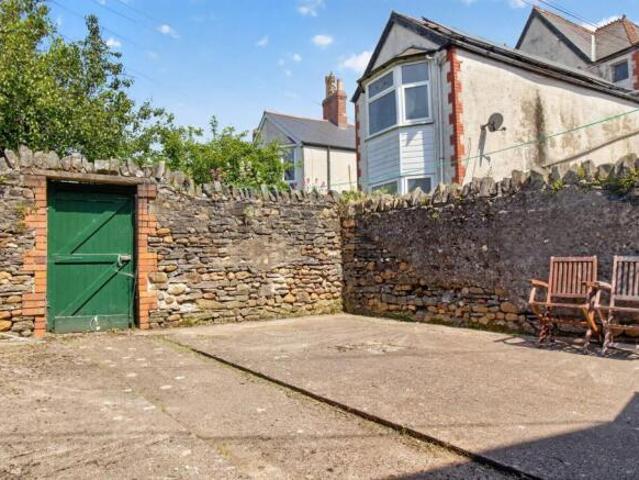 Flat for rent in Falcon Lodge, Wales