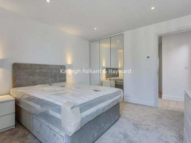 Flat for rent in Cat Hill