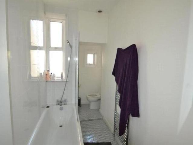 Flat for rent in Cat Hill
