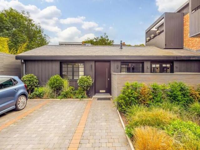 Flat for rent in Wimbledon, Greater London