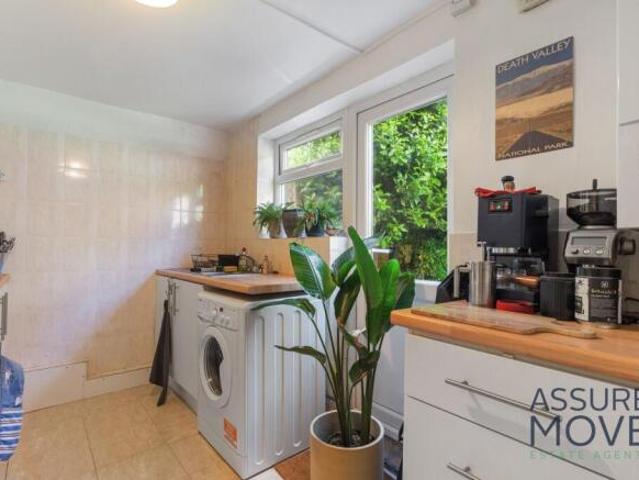 Flat for rent in Cat Hill