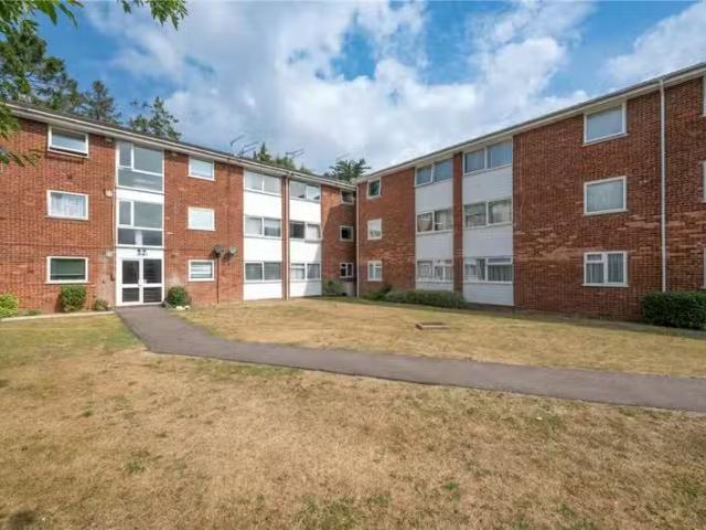House for rent in Five Acres, Hertfordshire