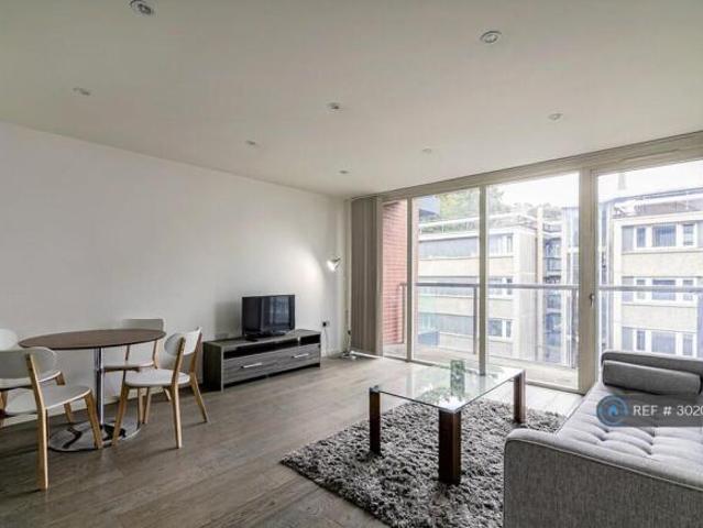 Flat for rent in Cat Hill