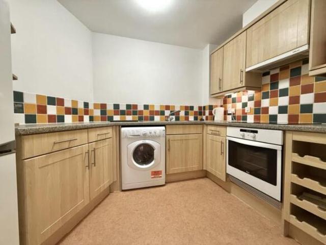 Flat for rent in Falcon Lodge, Wales