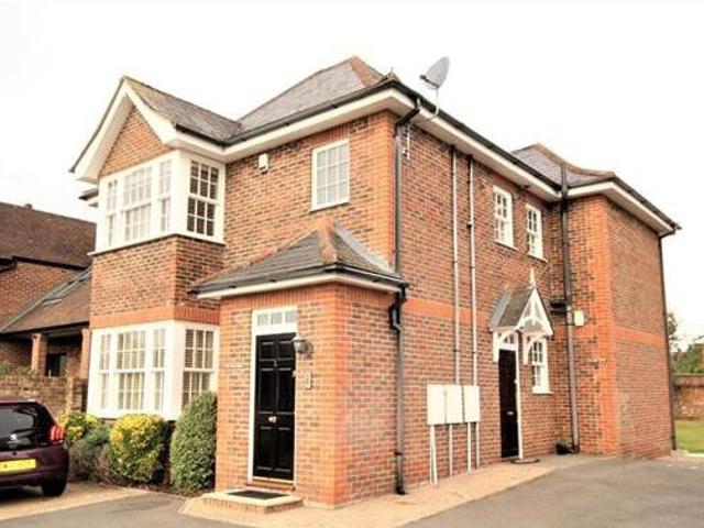 House for rent in Lyons, Greater London